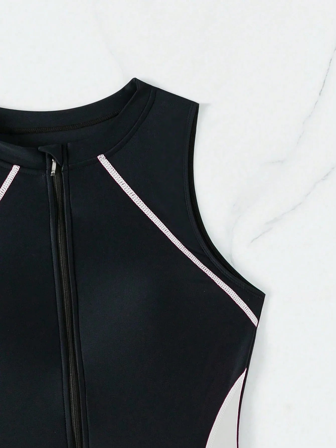 Maiô Esportes Zíper Frontal