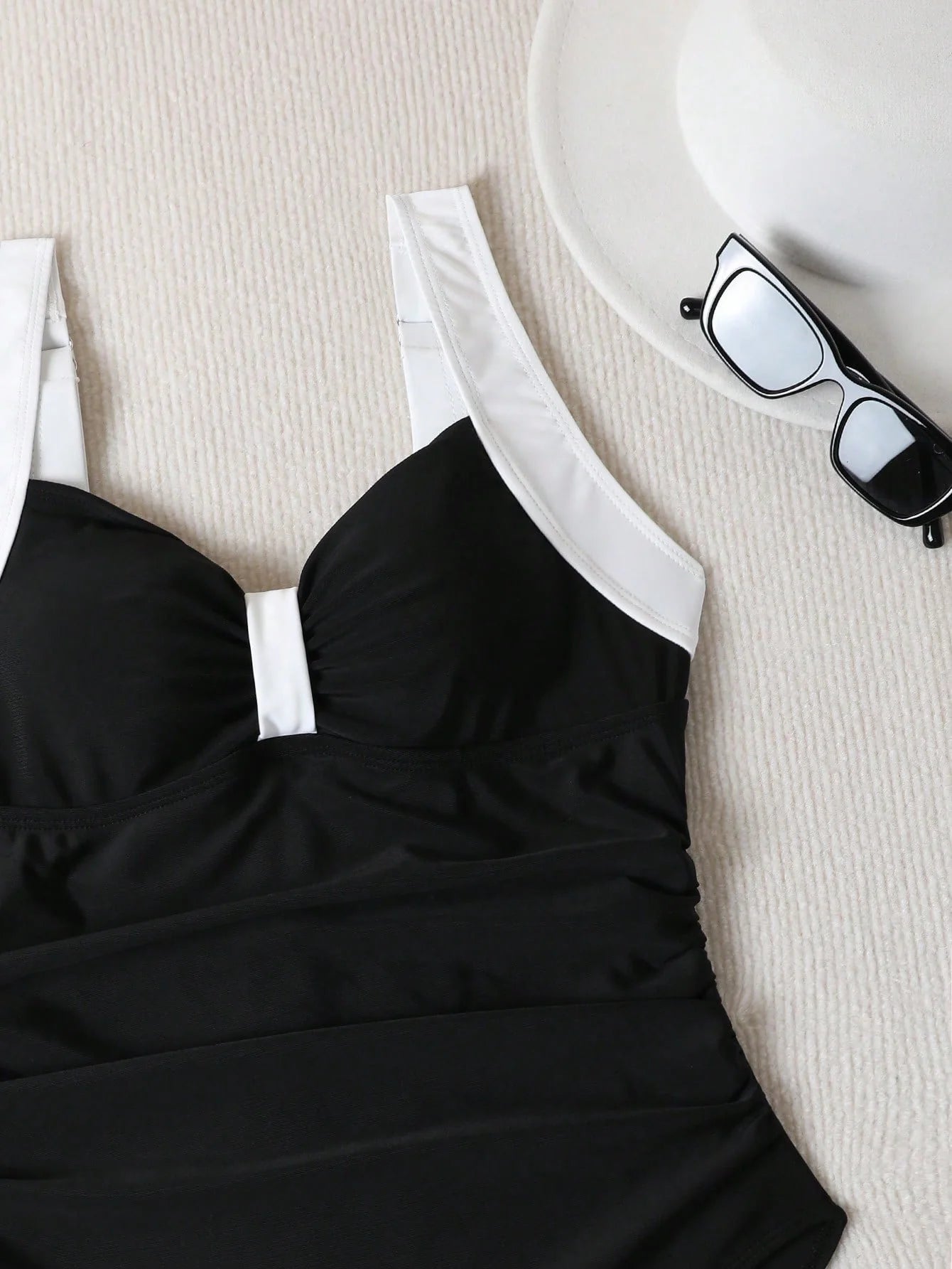 Maiô Preto e Branco Alça Larga