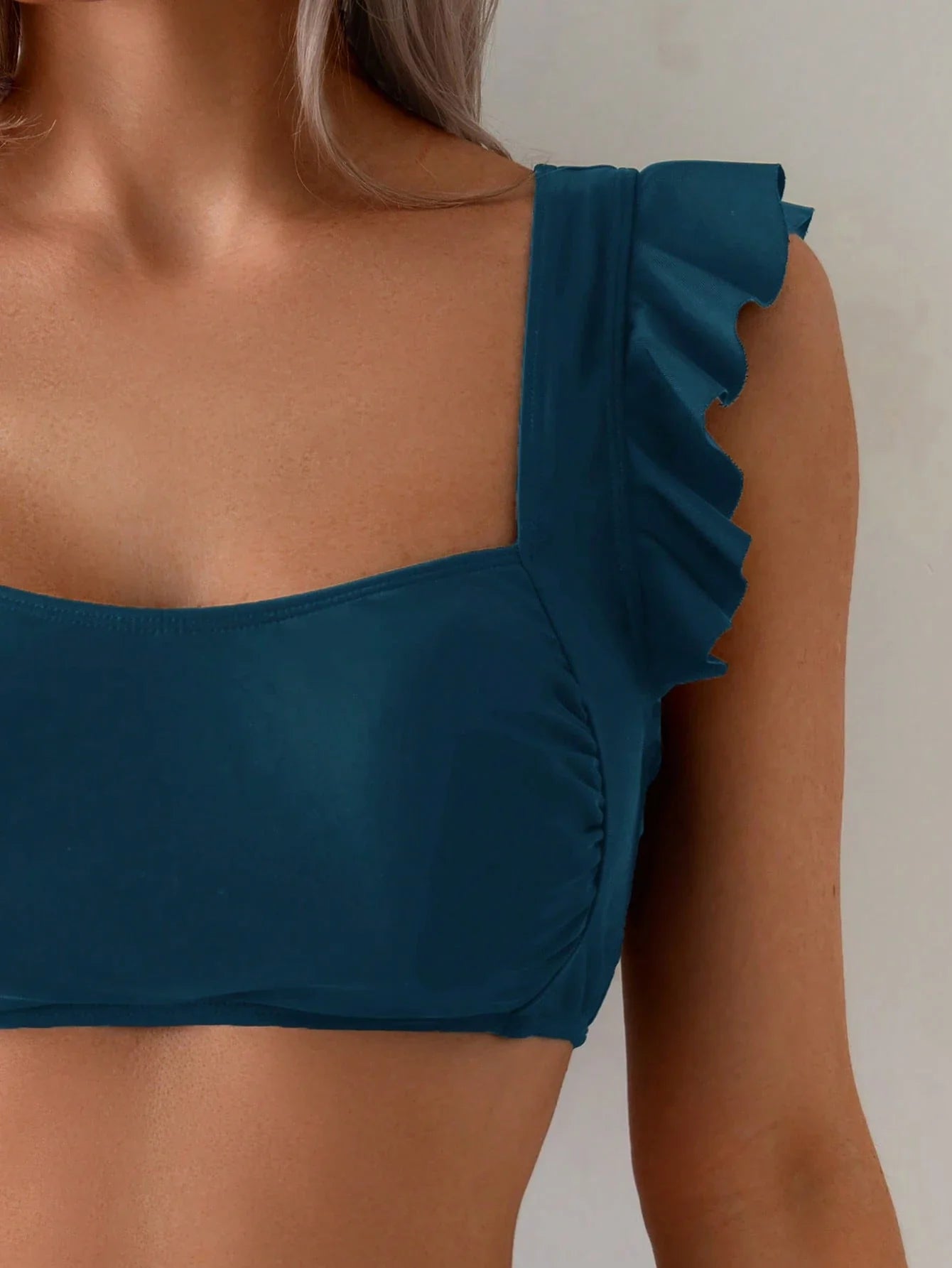 Biquíni Gola Quadrada Franzida