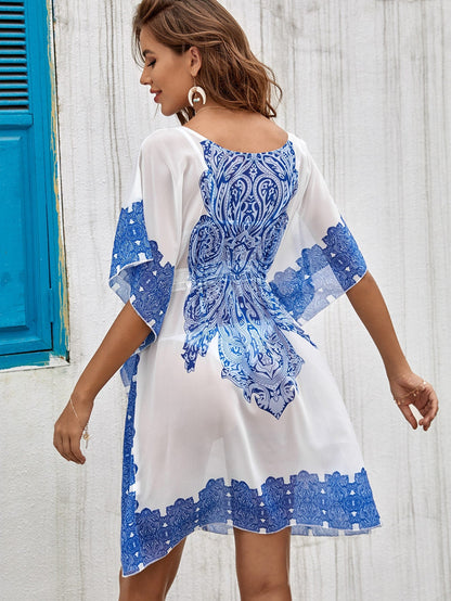 Saída de Praia Decote U e Meia Manga